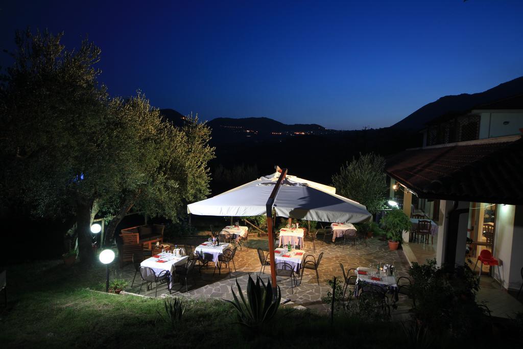 Tenuta Terre Di Bosco Oasi Di Relax Nel Cilento San Giovanni a Piro Extérieur photo