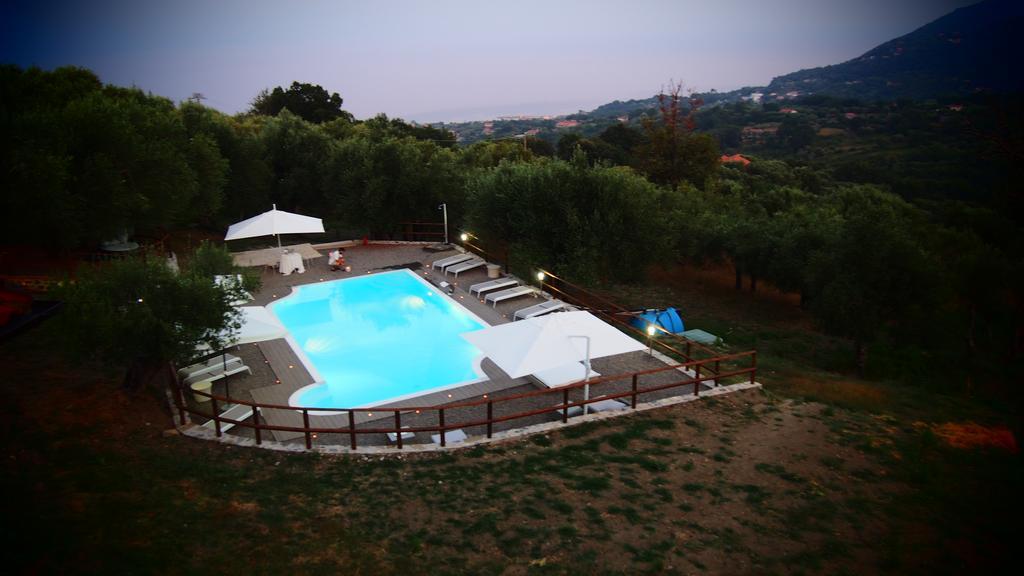 Tenuta Terre Di Bosco Oasi Di Relax Nel Cilento San Giovanni a Piro Extérieur photo