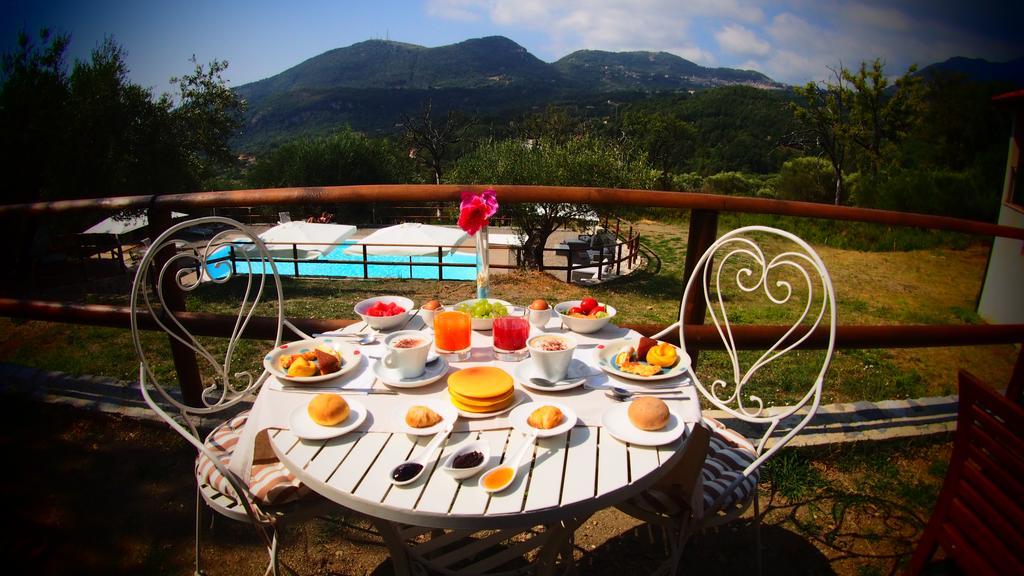 Tenuta Terre Di Bosco Oasi Di Relax Nel Cilento San Giovanni a Piro Extérieur photo