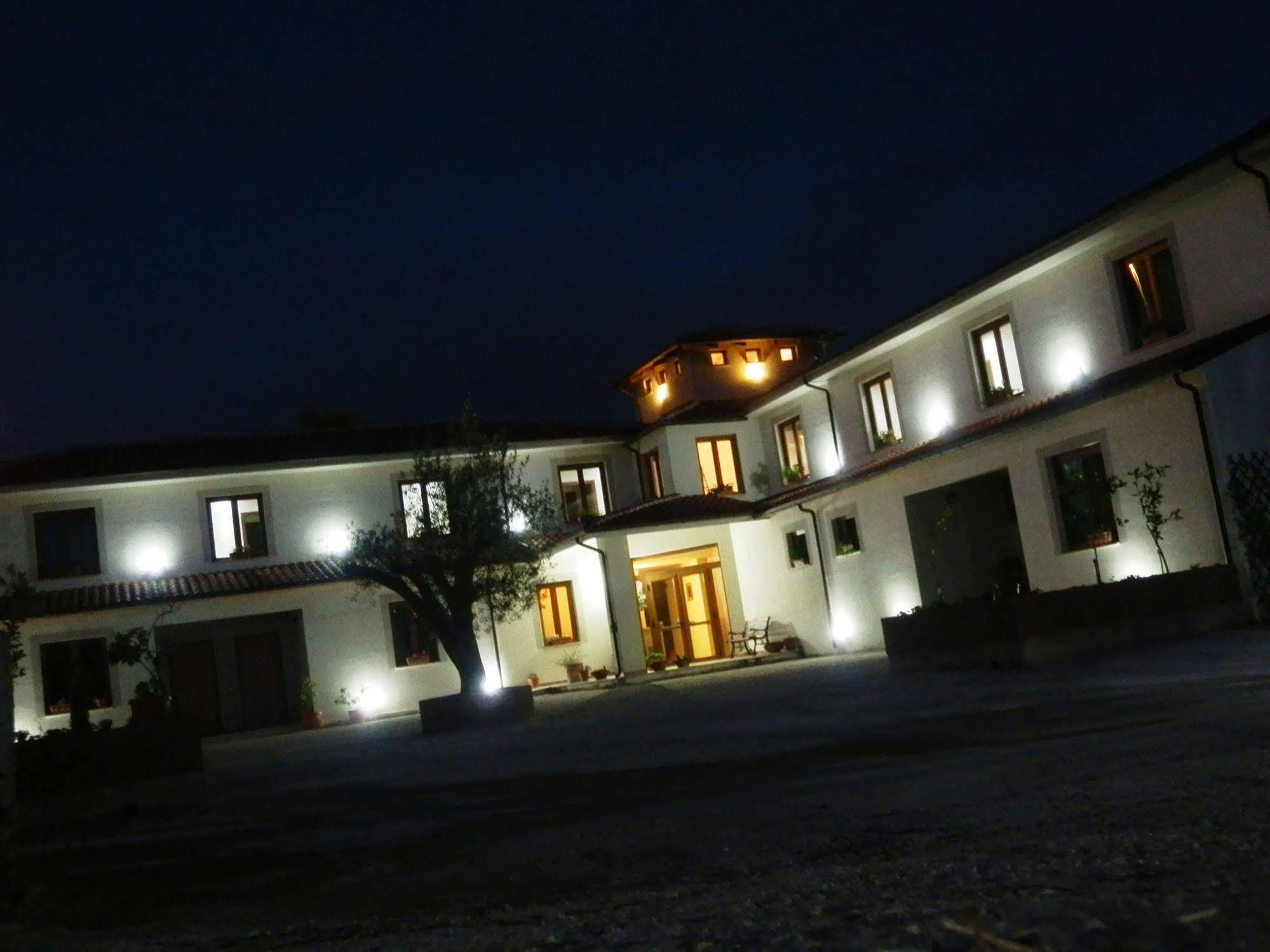 Tenuta Terre Di Bosco Oasi Di Relax Nel Cilento San Giovanni a Piro Extérieur photo